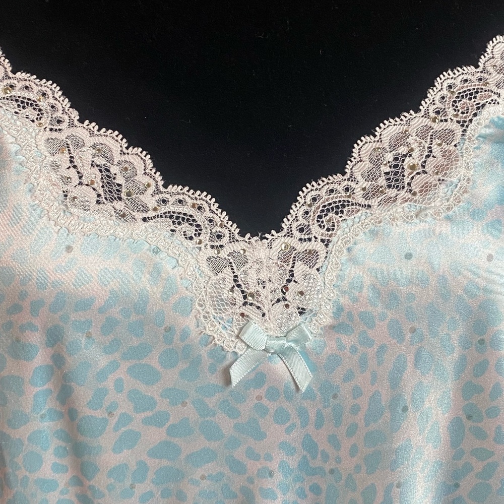 Victoria's Secret Soft Satin Baby Doll - Picture 3 of 9